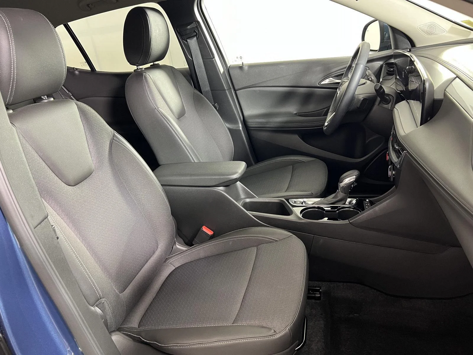 Used 2025 Ocean Blue Metallic Buick Preferred image 20
