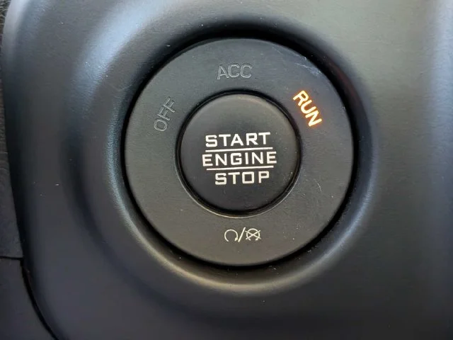 Used 2023 Gray Jeep Mojave image 27