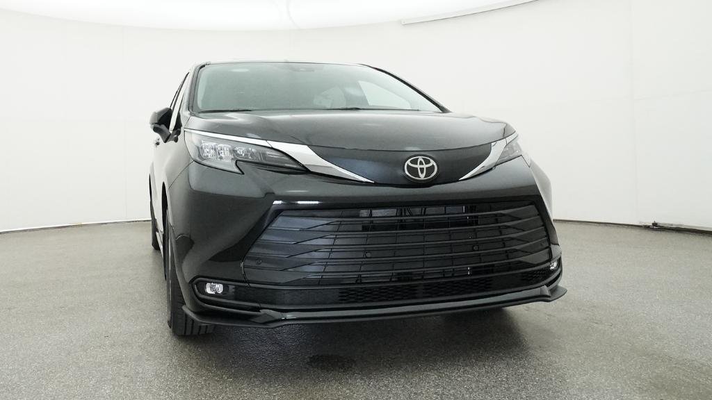 New 2026 Midnight Black Metallic Toyota XLE image 7
