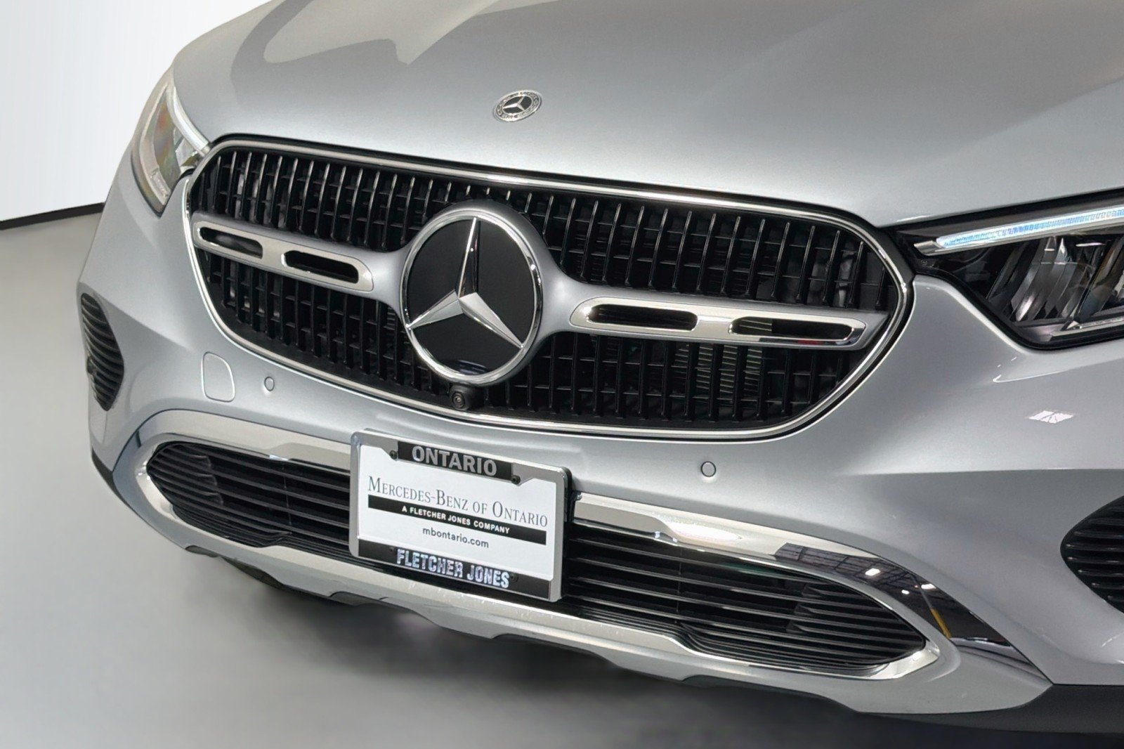 New 2026 Cirrus Silver Metallic Mercedes-Benz GLC 300 SUV image 8
