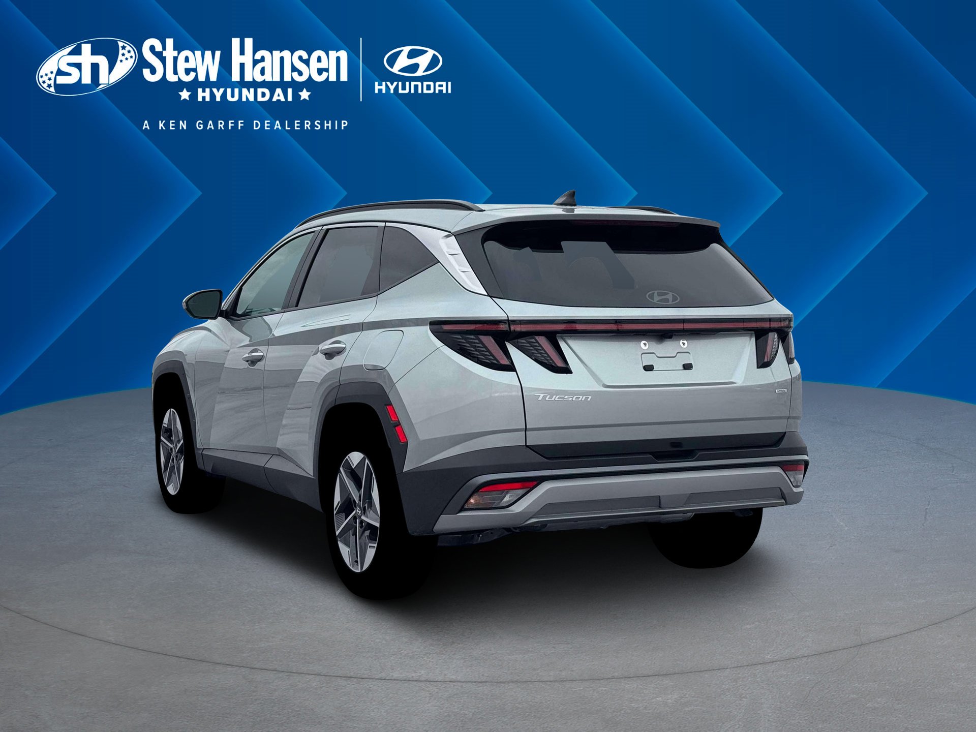 New 2026 Shimmering Silver Hyundai SEL Premium image 5