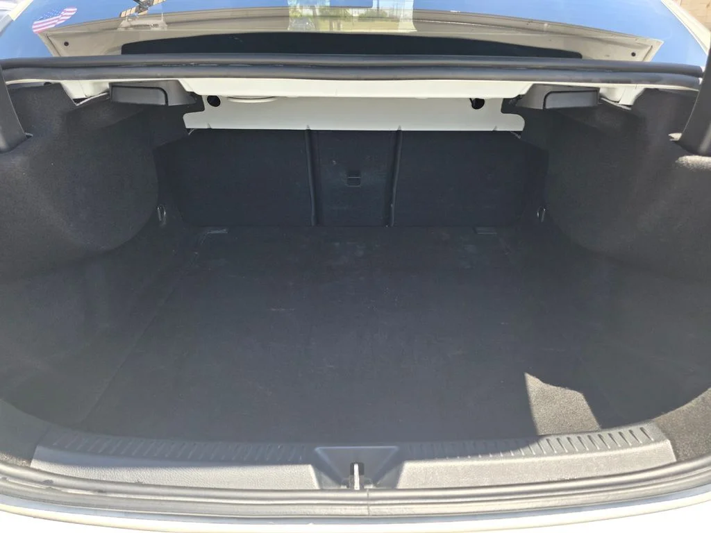 Used 2019 White Mercedes-Benz A 220 image 23