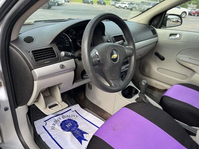 Used 2010 Silver Chevrolet LS image 14