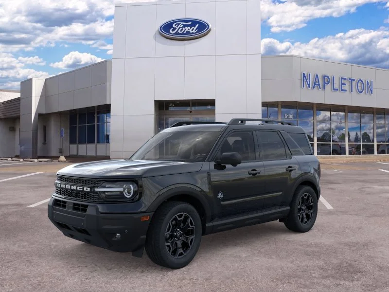 New 2025 Shadow Black Ford Outer Banks® image 38