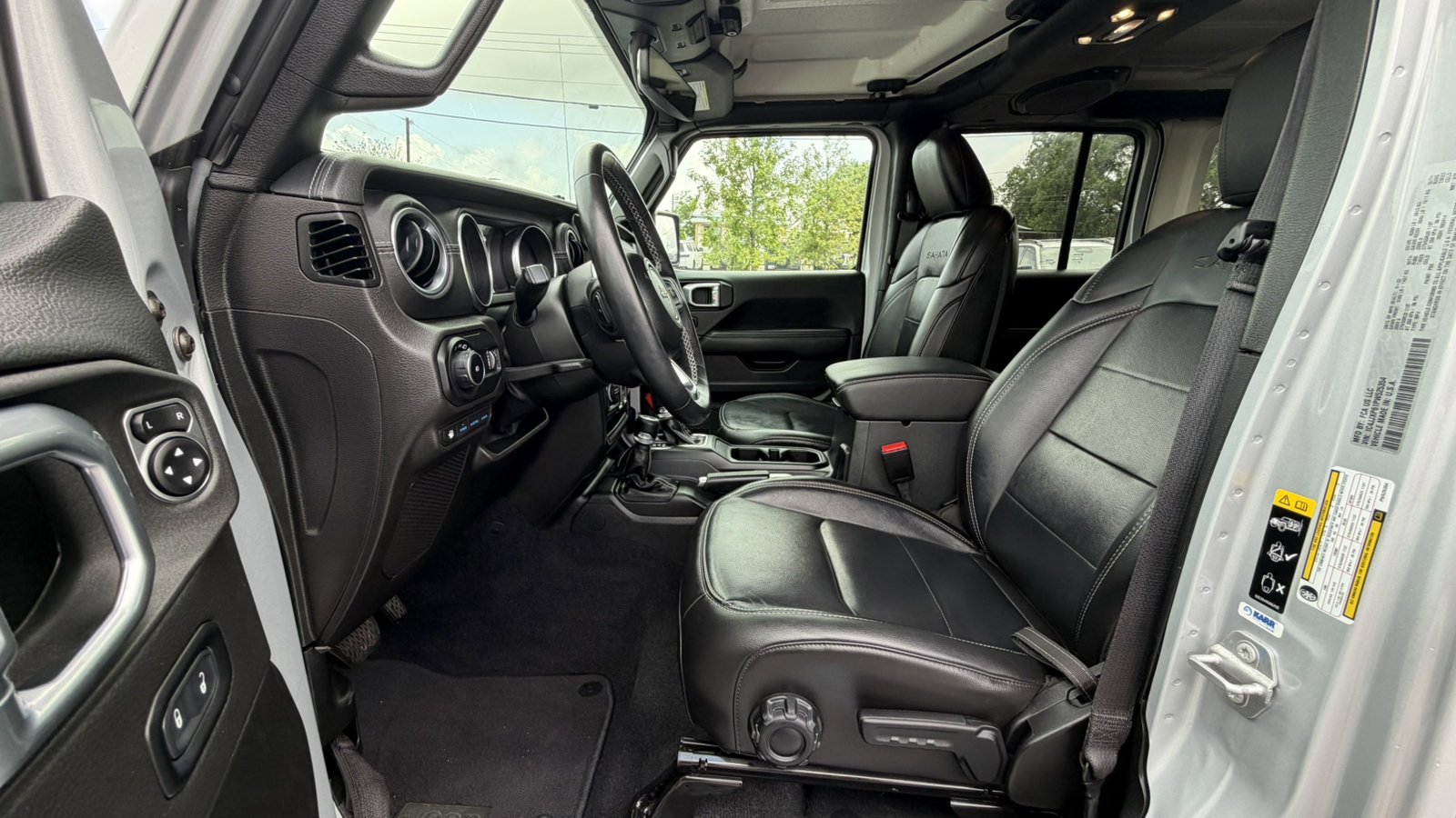 Certified Used 2023 Silver Zynith Clearcoat Jeep Sahara image 11