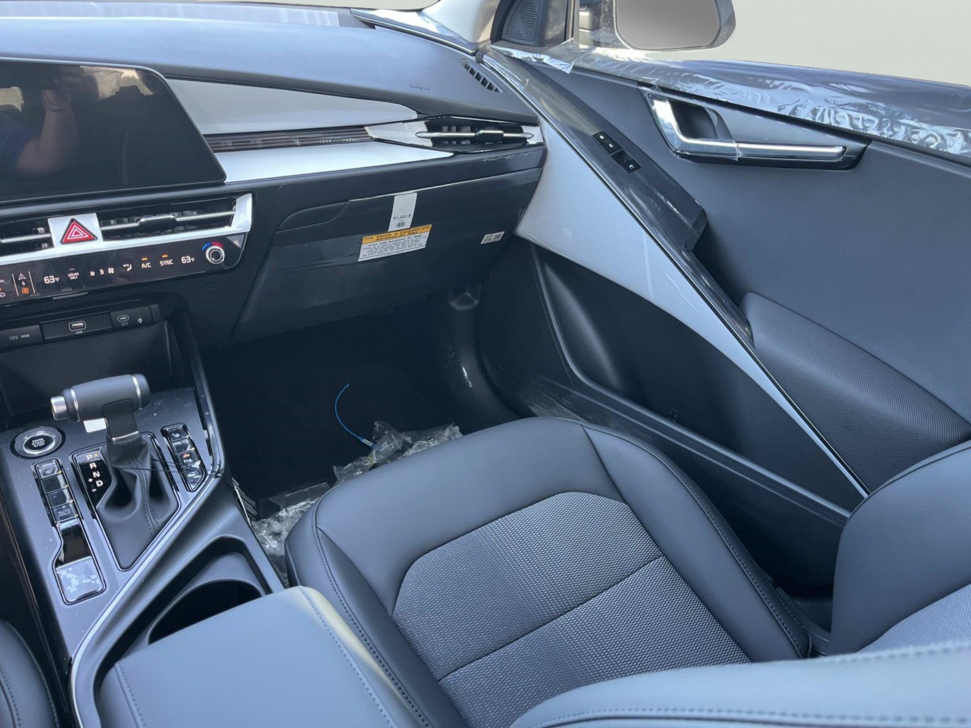 New 2026 Mineral Blue Kia EX image 14
