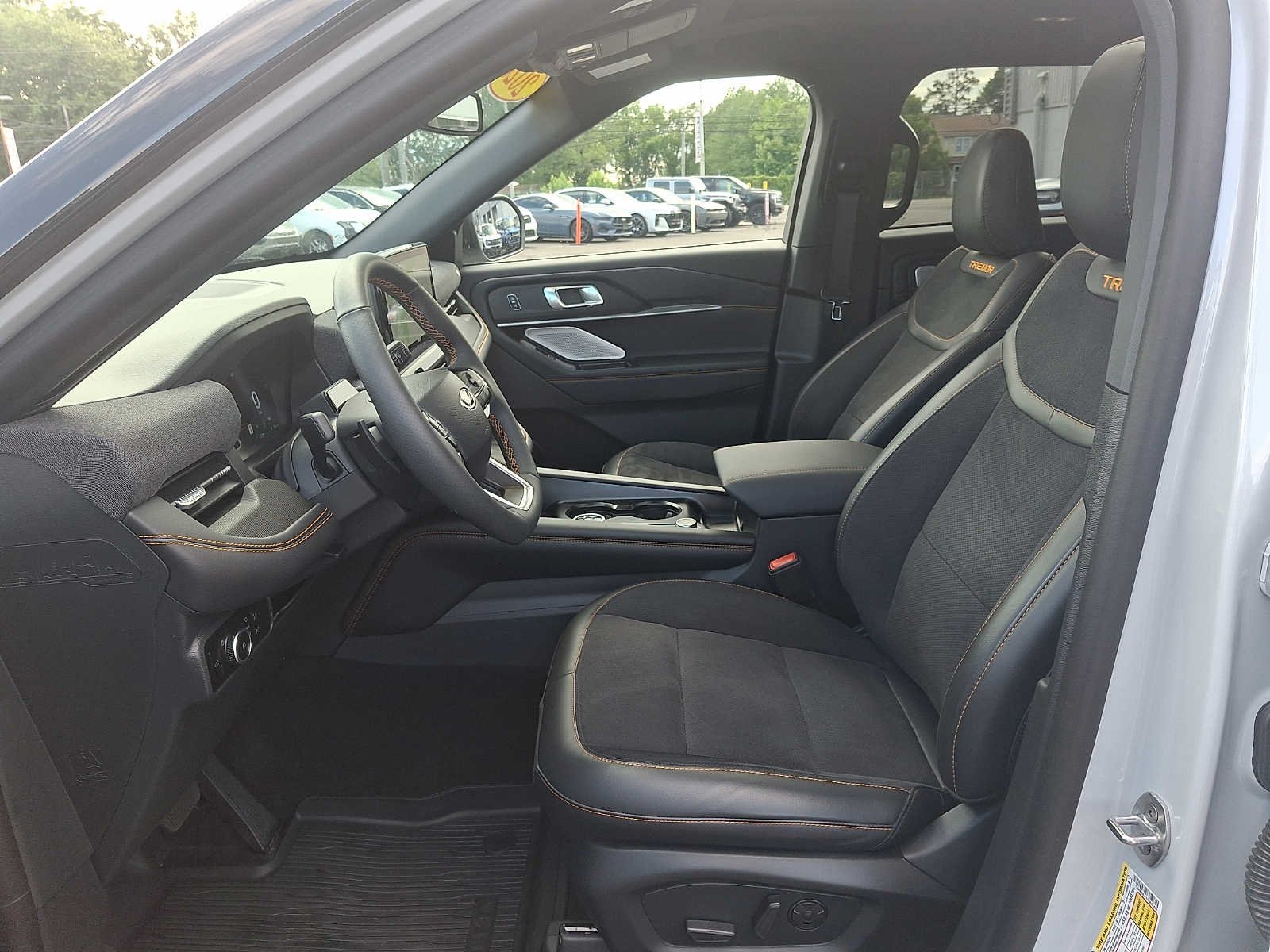 New 2026 Space White Metallic Ford Tremor® image 13