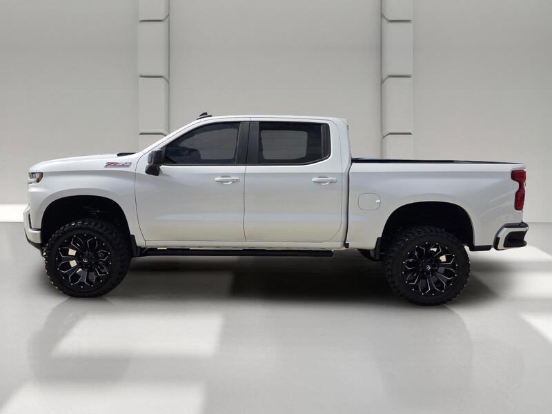 Used 2021 Pearl CHEVROLET 4WD CREW CAB 147" RST image 2