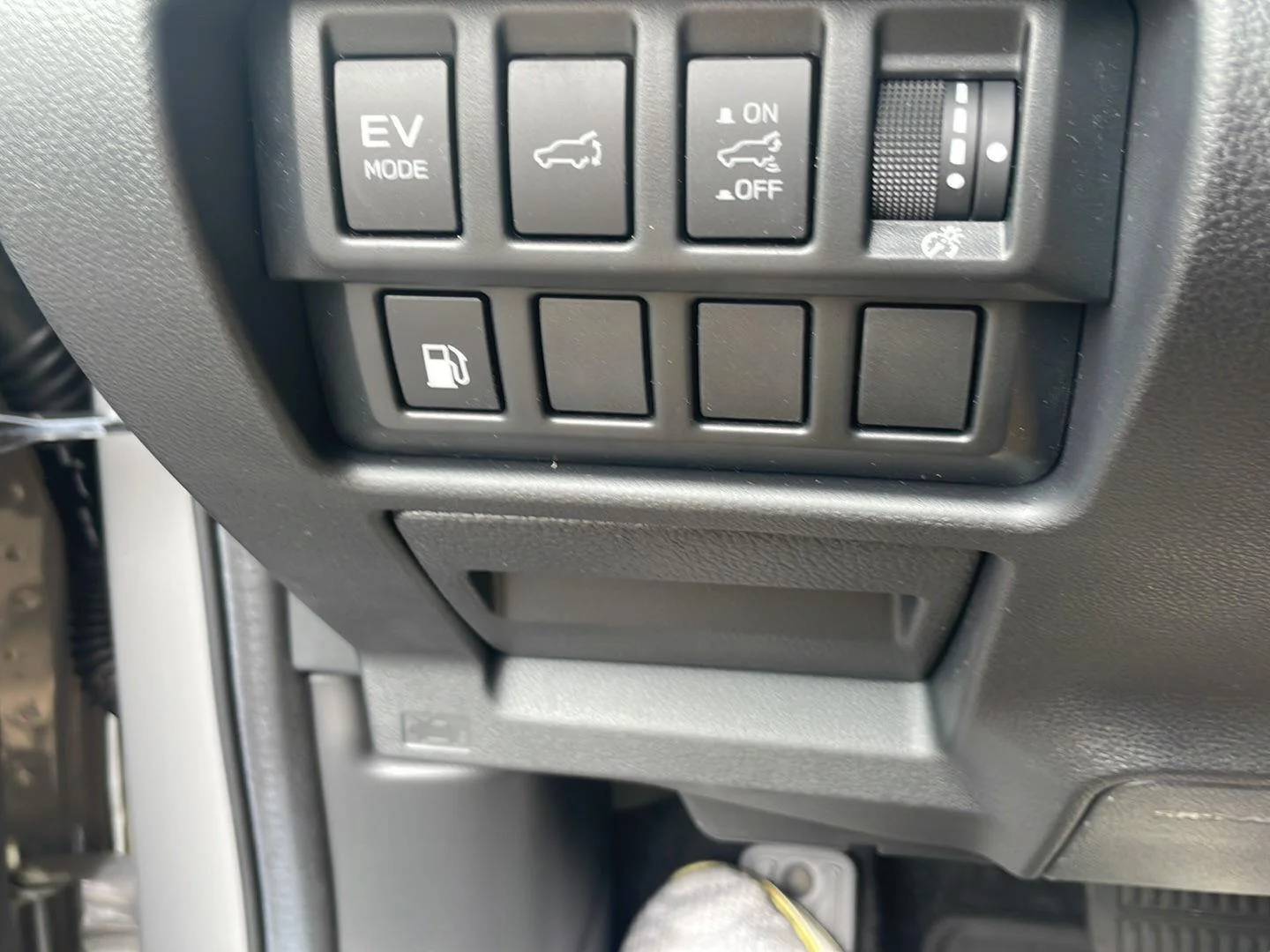 Used 2026 River Rock Pearl Subaru Touring Hybrid image 7