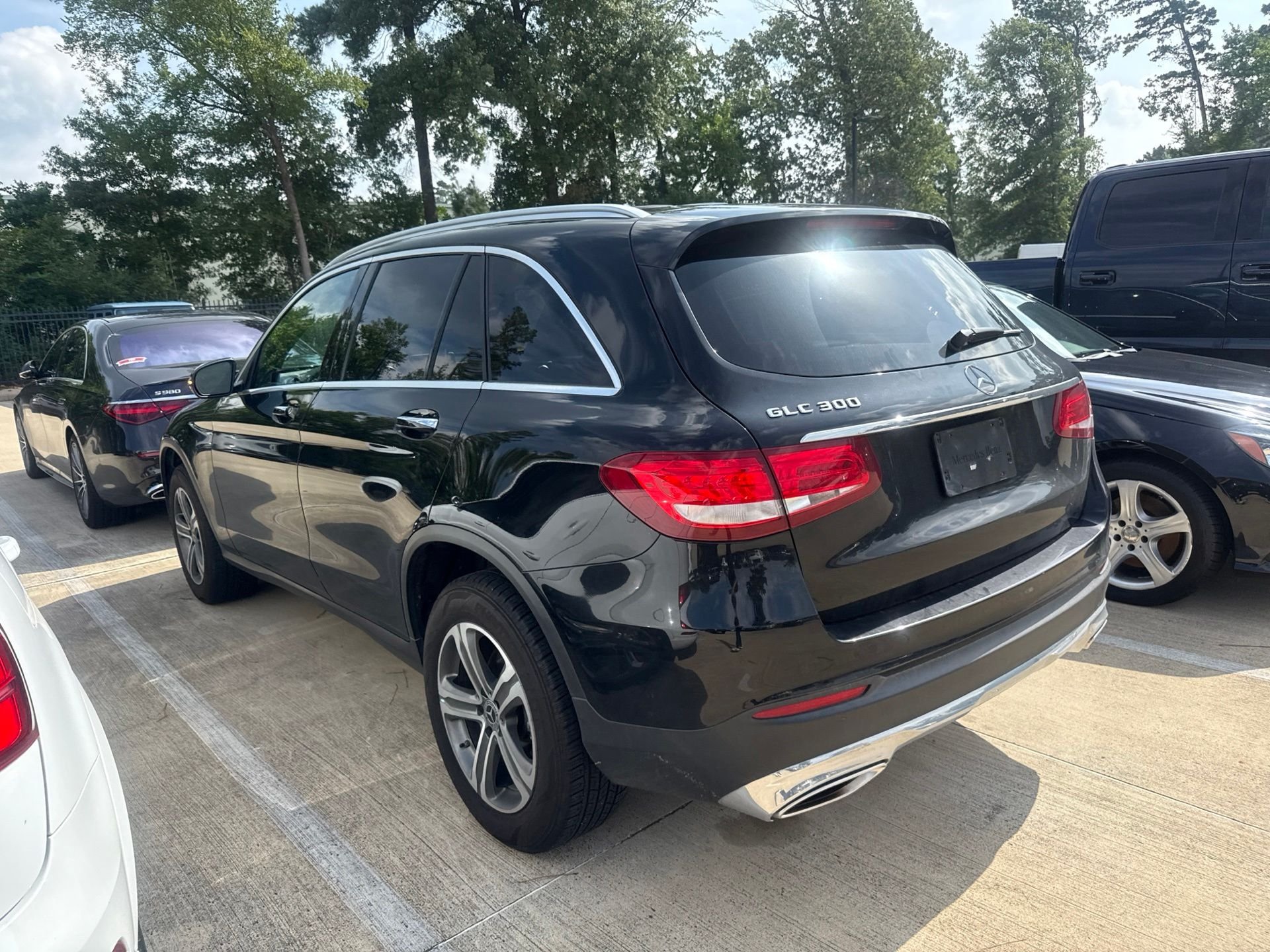 Used 2019 Black Mercedes-Benz GLC 300 image 6