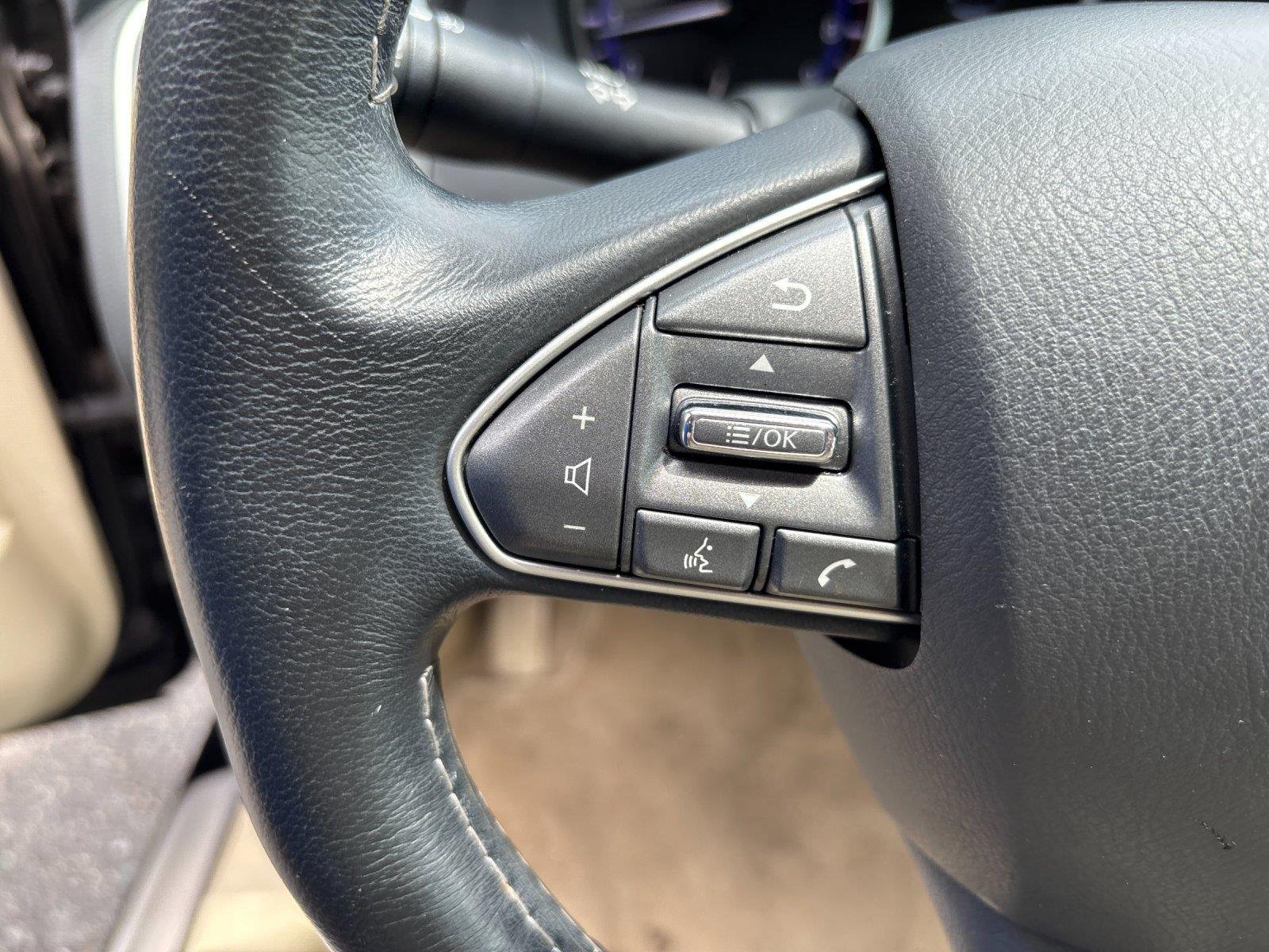 Used 2015 Black Obsidian INFINITI Premium image 19