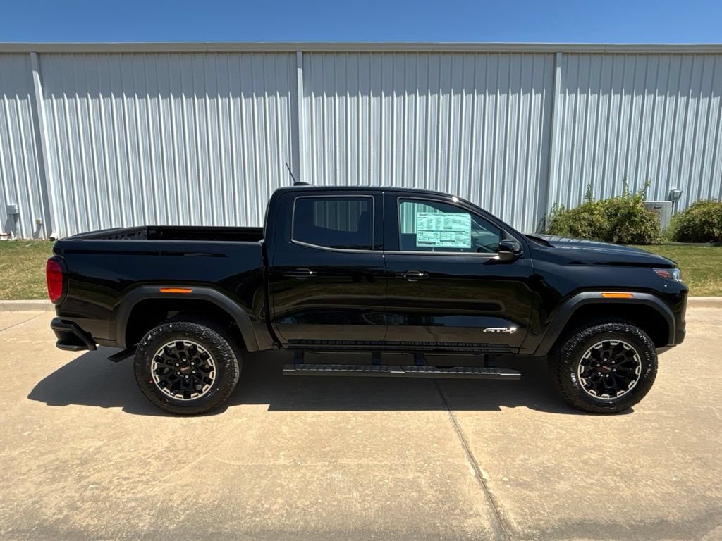 2026 GMC Canyon AT4 - Photo 8