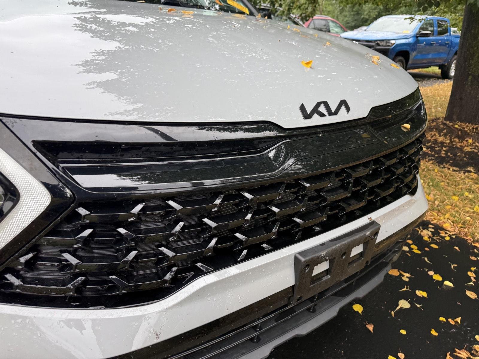 Used 2025 Wolf Gray Kia X-Line image 2