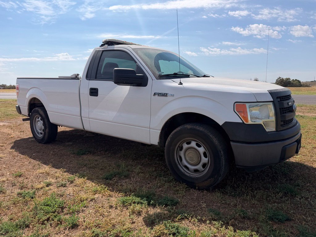 Used 2014 Oxford White Ford XL image 12
