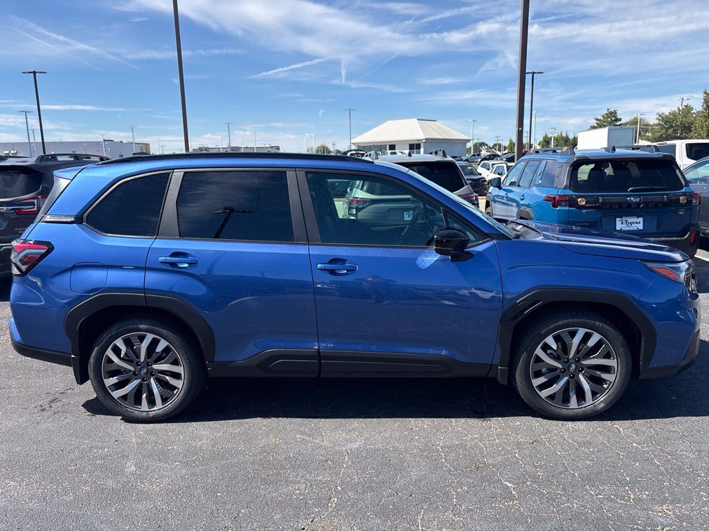 New 2026 DAYBREAK BLUE PEARL Subaru Touring image 2