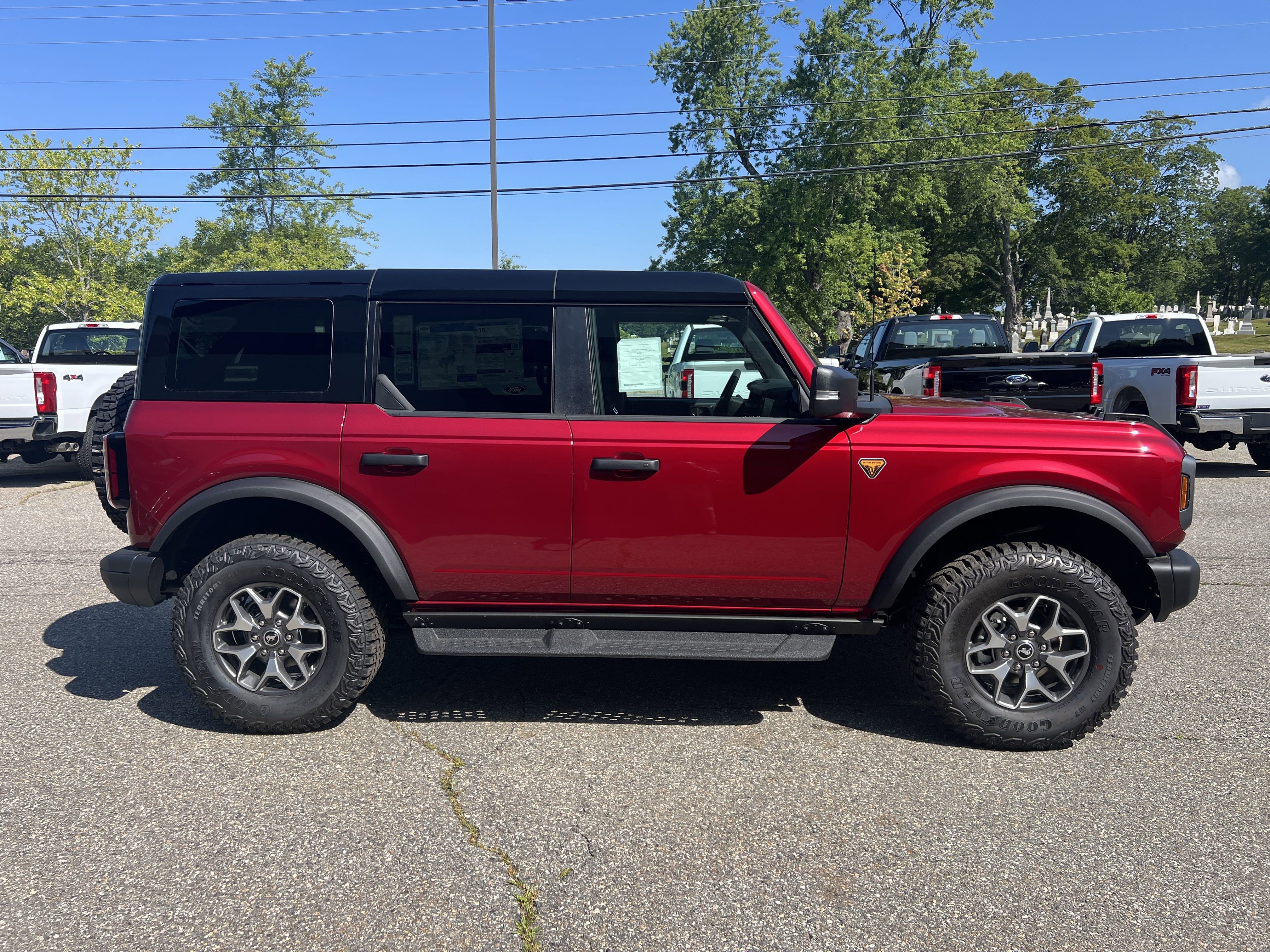 New 2025 Ruby Red Metallic Tinted Clearcoat Ford Badlands® image 4