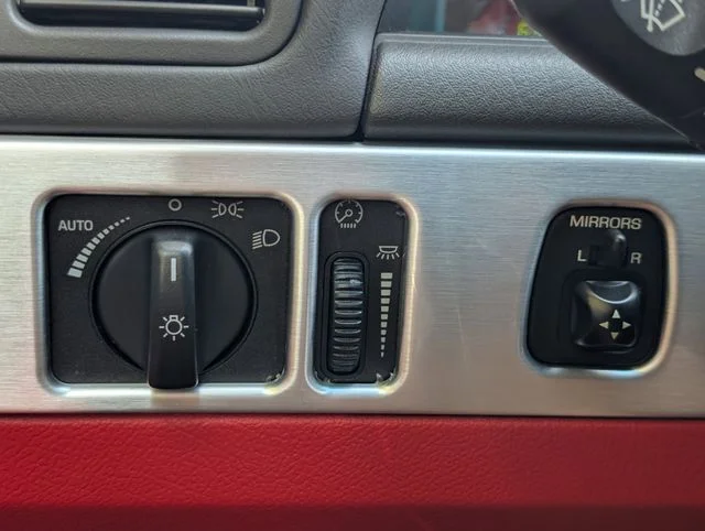 2002 Ford Thunderbird Deluxe - Photo 21