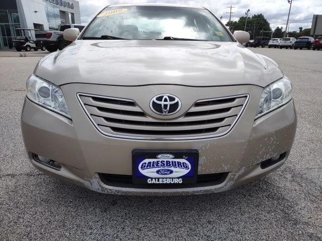 Used 2009  Toyota  image 8