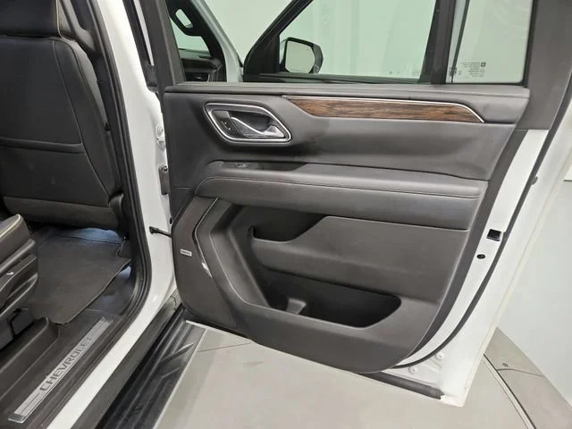Used 2023 SUMMIT WHITE Chevrolet Premier image 30