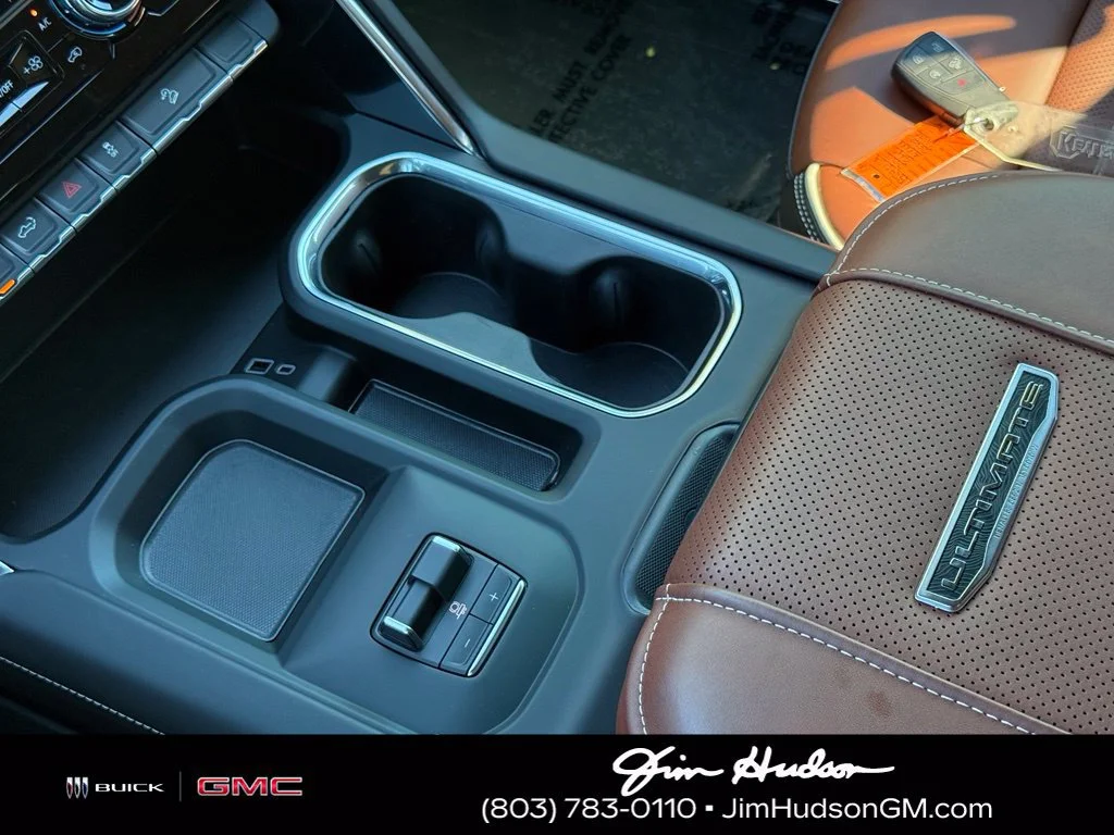 Used 2026 Glacier White Tricoat GMC Denali Ultimate image 34