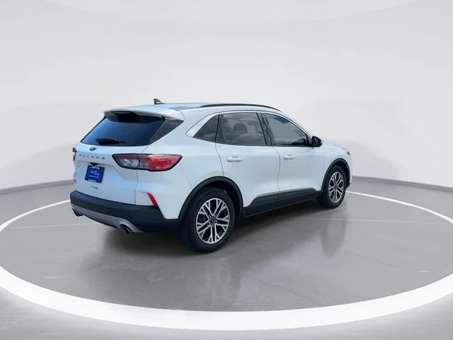 Used 2022 White Ford SEL image 7