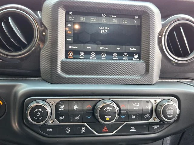 Used 2022 Black Jeep Unlimited Sport Altitude image 21