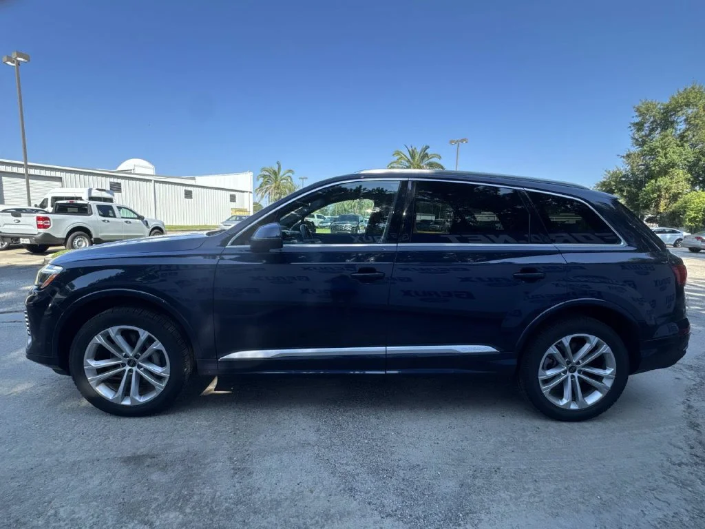 Used 2025 Black Audi 55 Premium Plus image 8