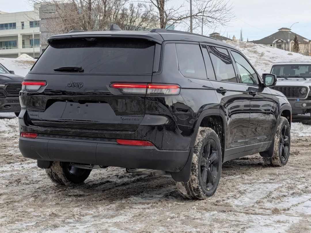 New 2025 Black Jeep Limited - - 4x4 - Luxury Tech II - Black App Pkge - Panoramic Sunroof & More! image 8