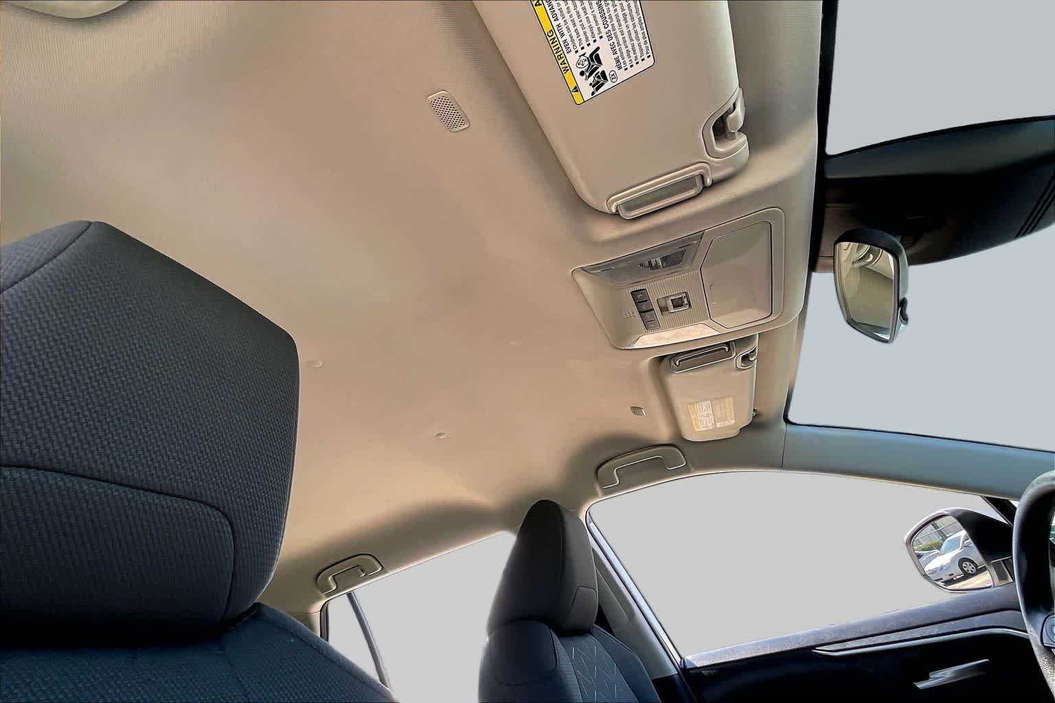 Used 2025 Ice Cap Toyota XLE image 14