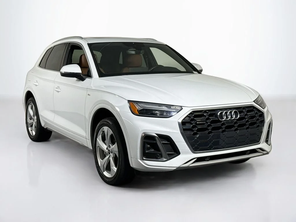 Used 2024 Glacier White Audi 45 S line Premium image 7