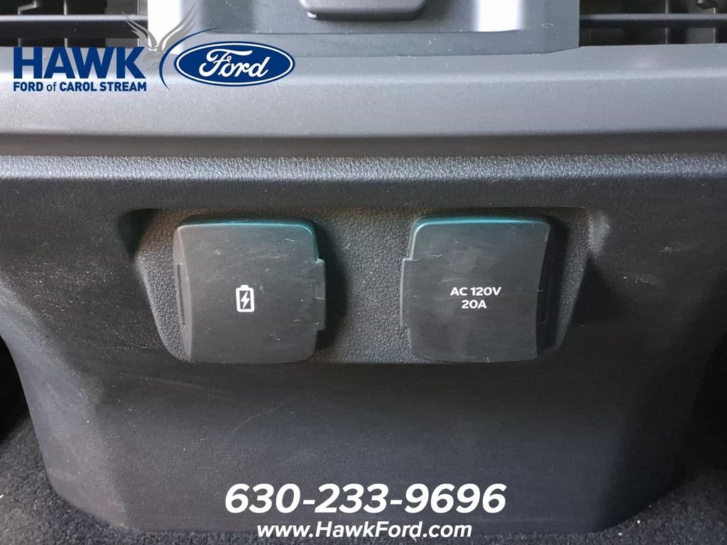 Used 2025 Black Ford Lariat image 31
