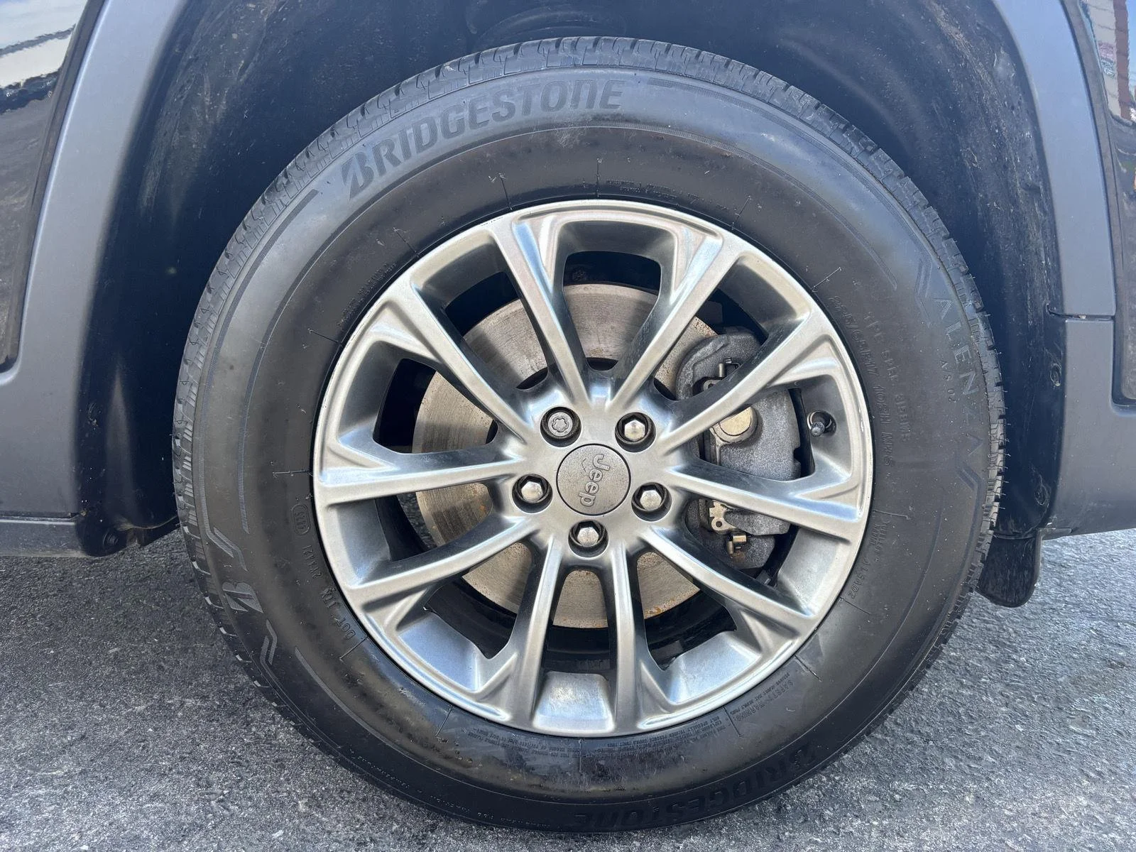 Used 2019 Diamond Black Crystal Pearlcoa Jeep Latitude Plus image 9