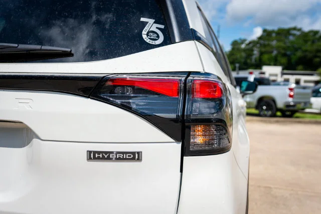 New 2026 Crystal White Pearl Subaru Touring Hybrid image 17