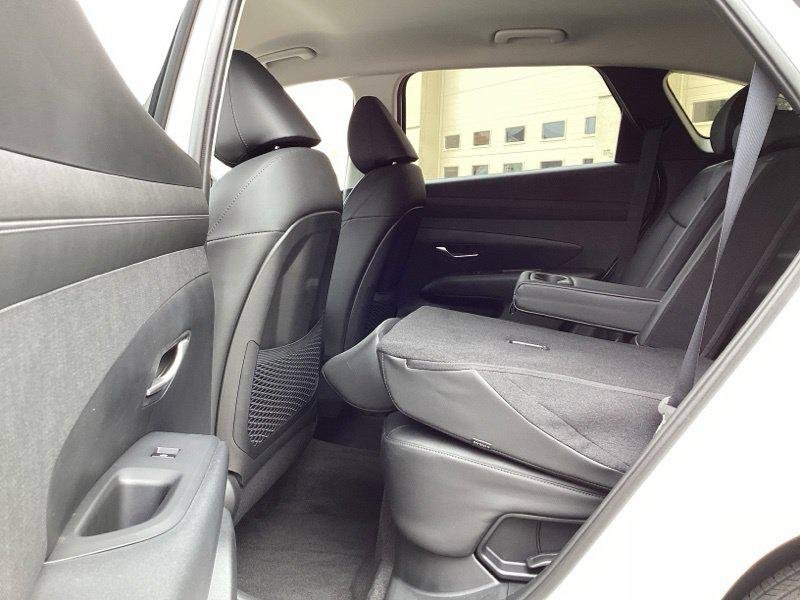New 2026 White Hyundai SEL Convenience image 18