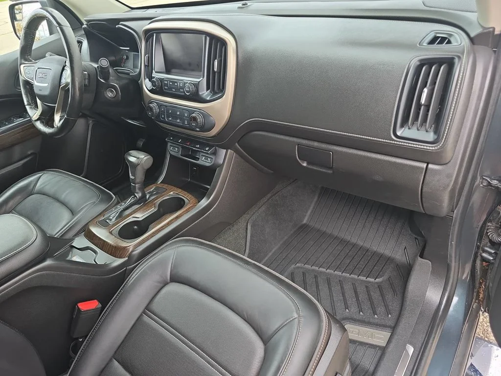 2017 GMC Canyon Denali - Photo 30