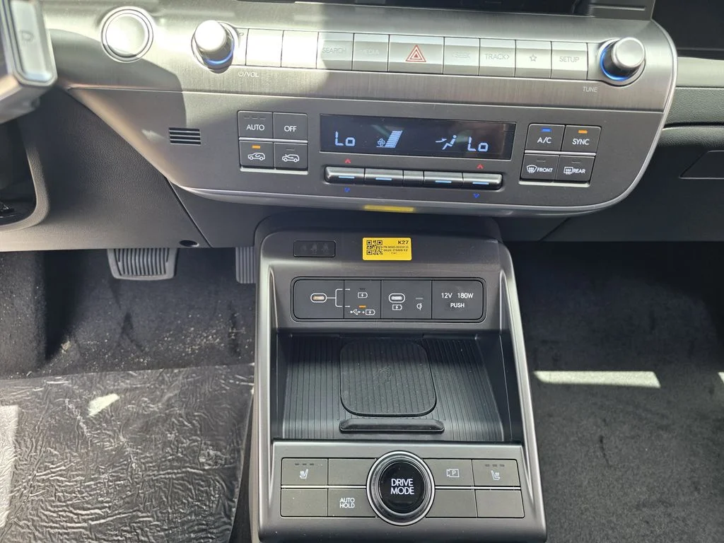 New 2026 Green Hyundai SEL Premium image 20