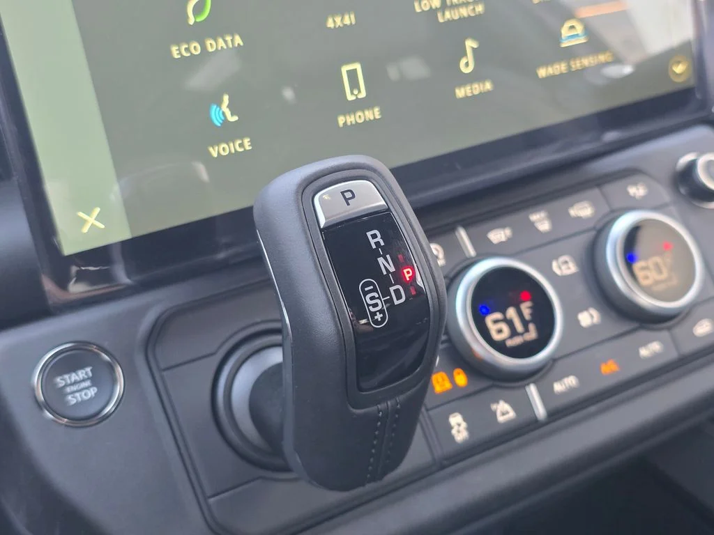 New 2026 Sedona Red LAND ROVER X-Dynamic SE image 26