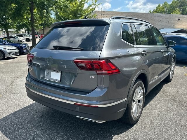 Used 2018 Gray Volkswagen 2.0T SE image 5