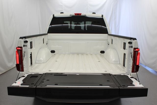 New 2026 Star White Metallic Tri-Coat Ford Platinum® image 10