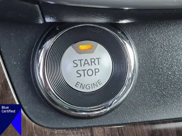 Used 2021 Red Nissan Platinum image 28