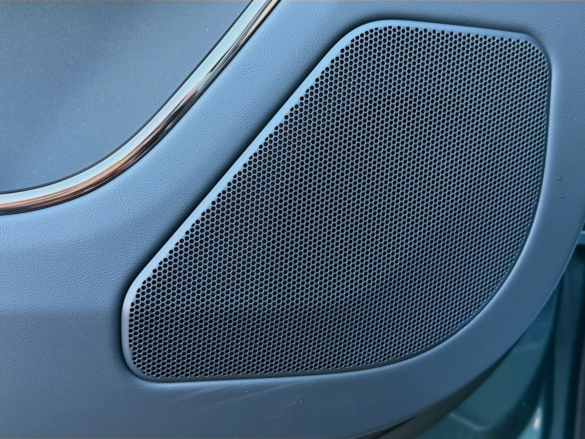 New 2026 Giola Green Land Rover Dynamic SE image 24