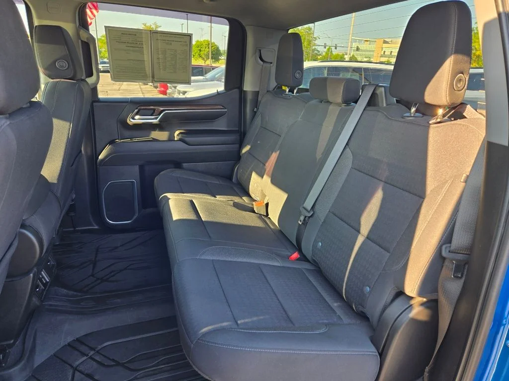 Used 2023 Blue Chevrolet LT image 25