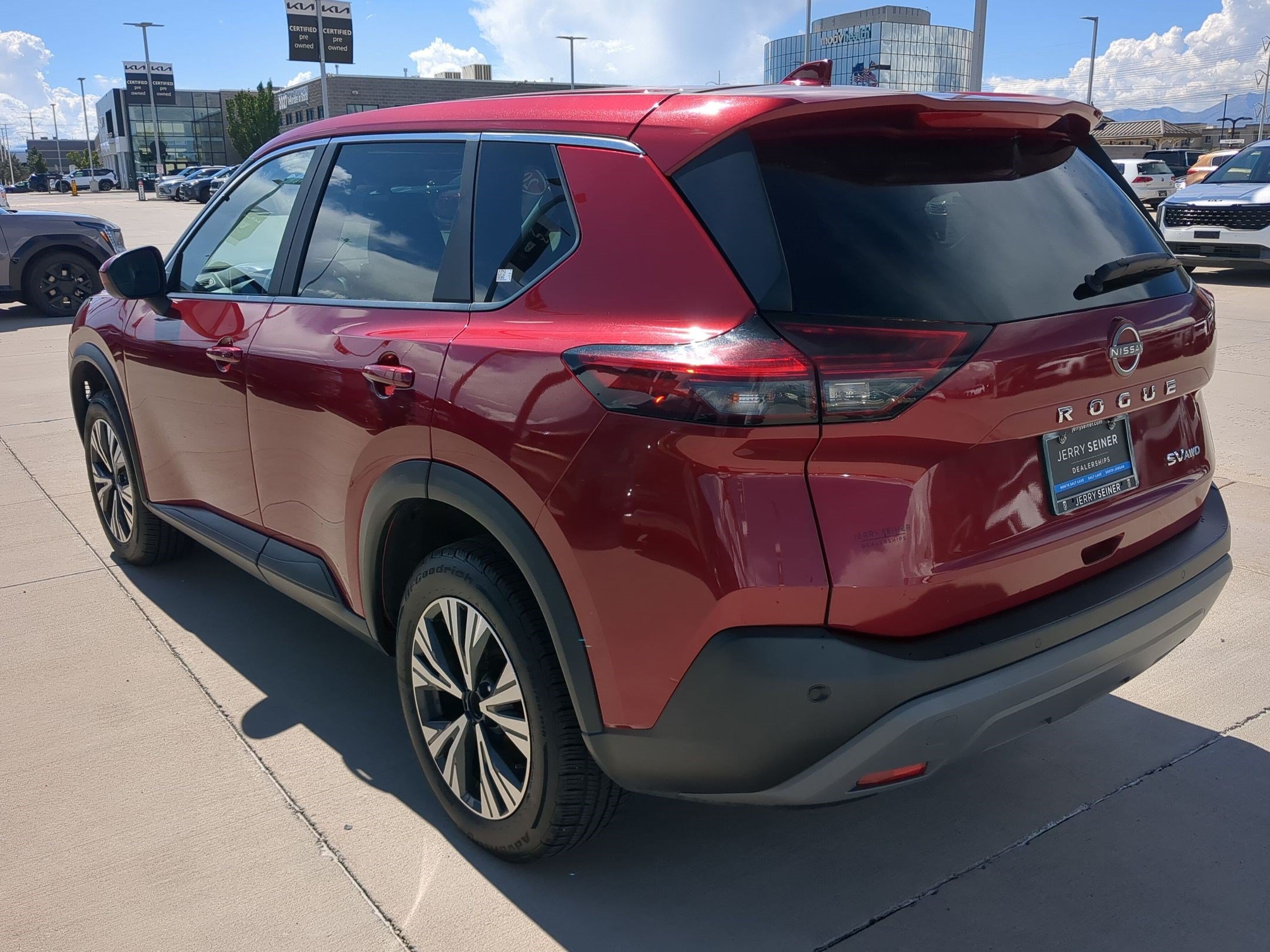 Certified Used 2023 Scarlet Ember Tintcoat Nissan SV image 4