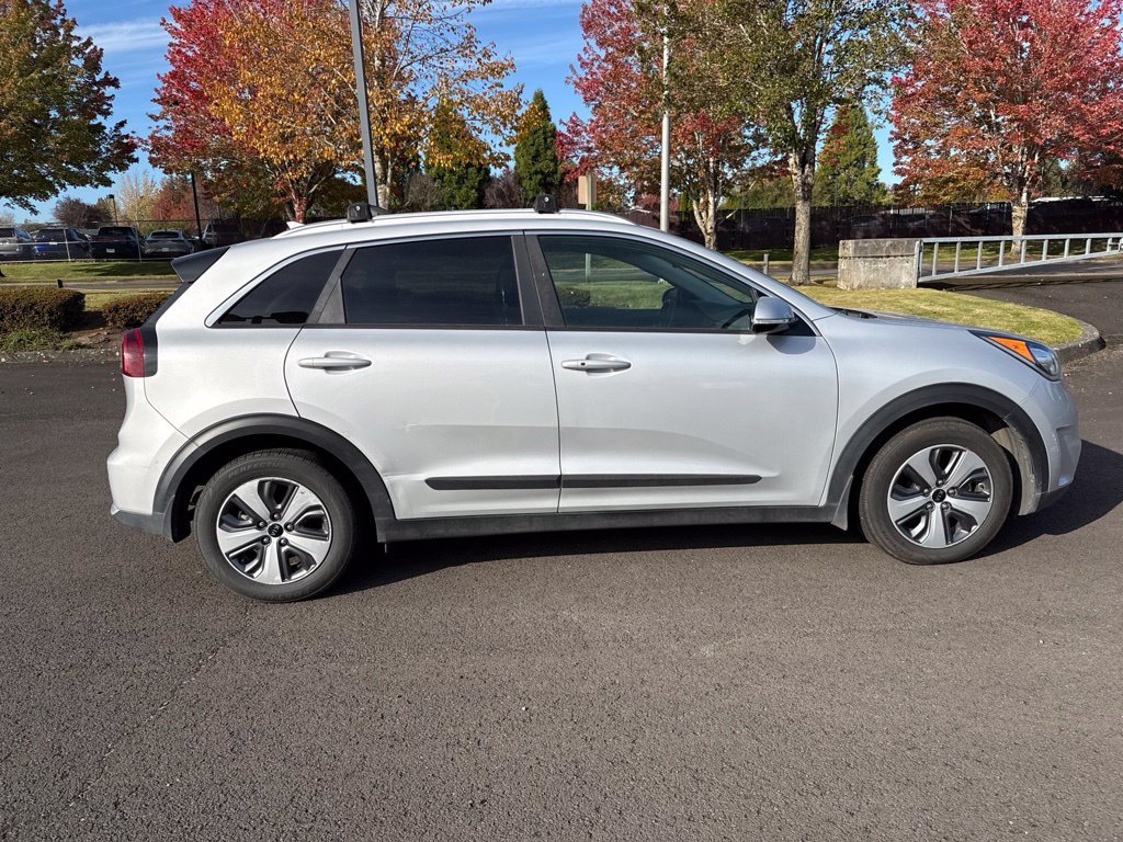 Used 2019 Silky Silver Kia EX image 8