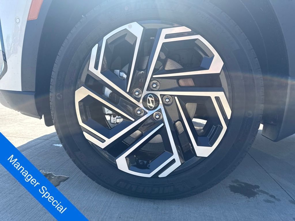 2025 Hyundai Tucson Limited - Photo 28