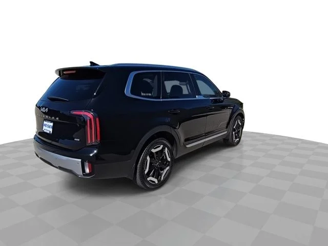 Used 2023 Ebony Black Kia EX image 8
