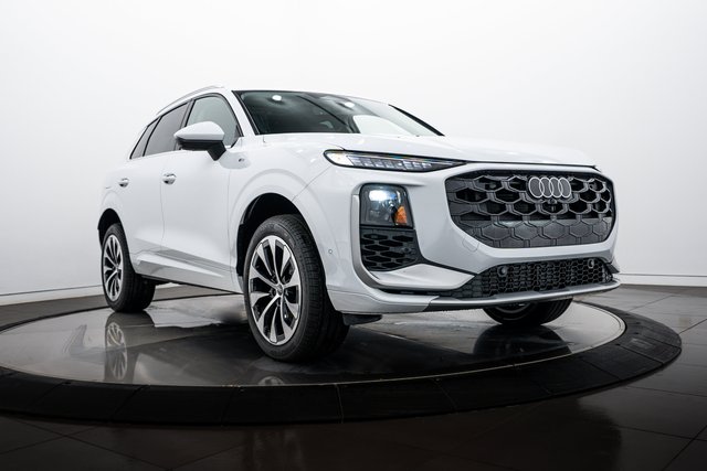 2026 Audi Q3 S line