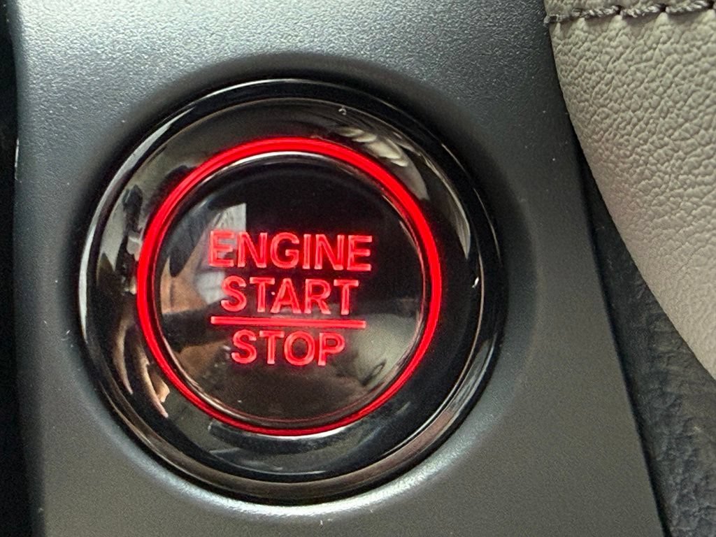 Used 2027  Honda EX-L image 21