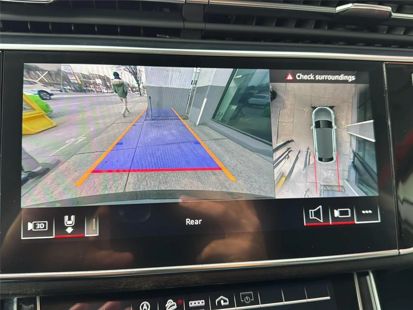 2022 Audi Q8 Premium Plus - Photo 17