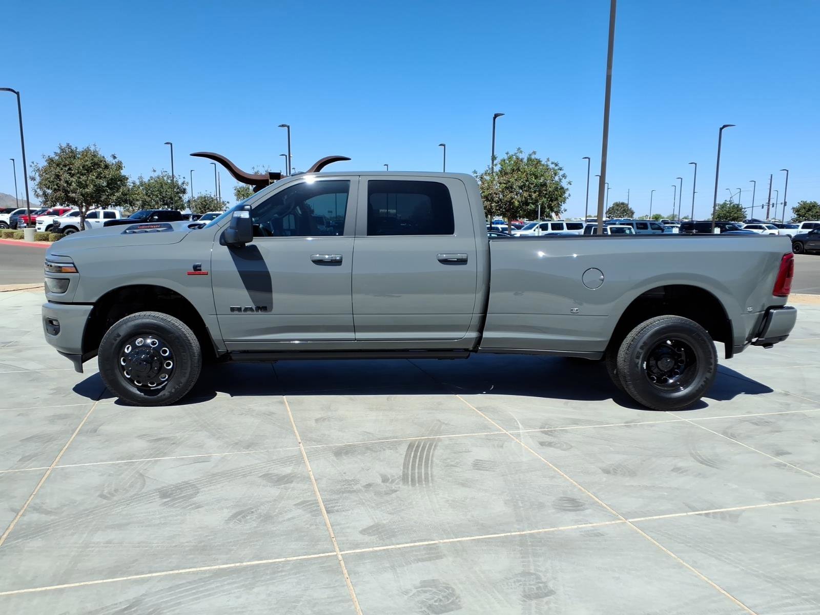 New 2026 Ceramic Gray Clear-Coat Exterior Paint RAM Laramie image 3